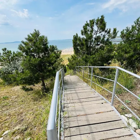 For Guests Panorama - First Line Sea * بورغاس