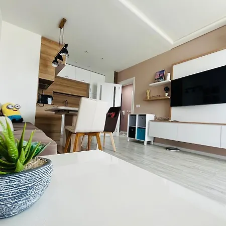 For Guests Panorama - First Line Sea